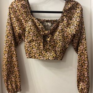 Floral Cropped Long Sleeve Top
